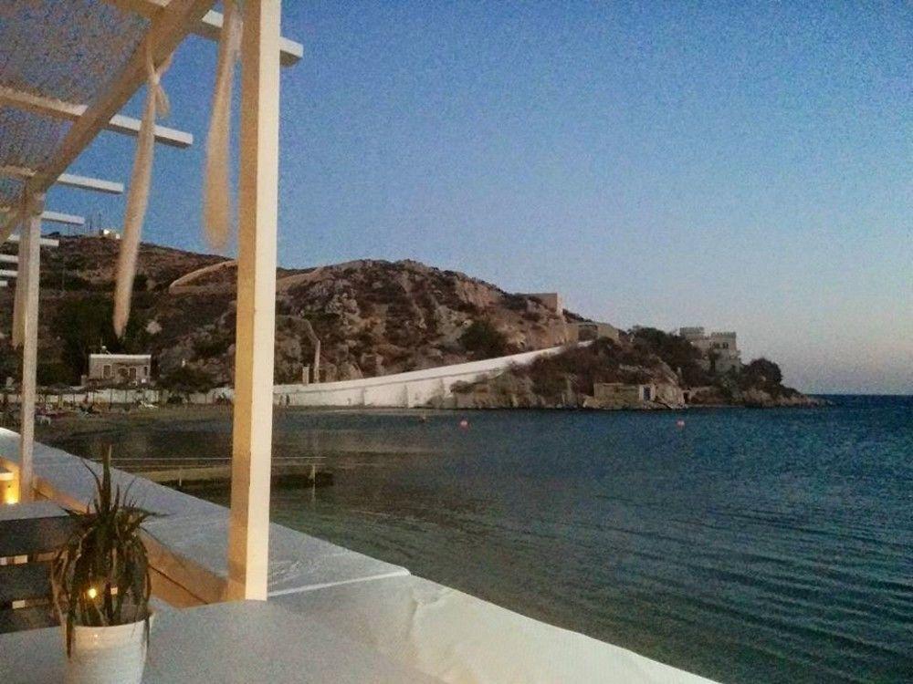 Vari Beach Hotel Exteriör bild